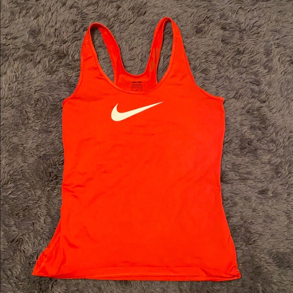 Nike pro workout tank